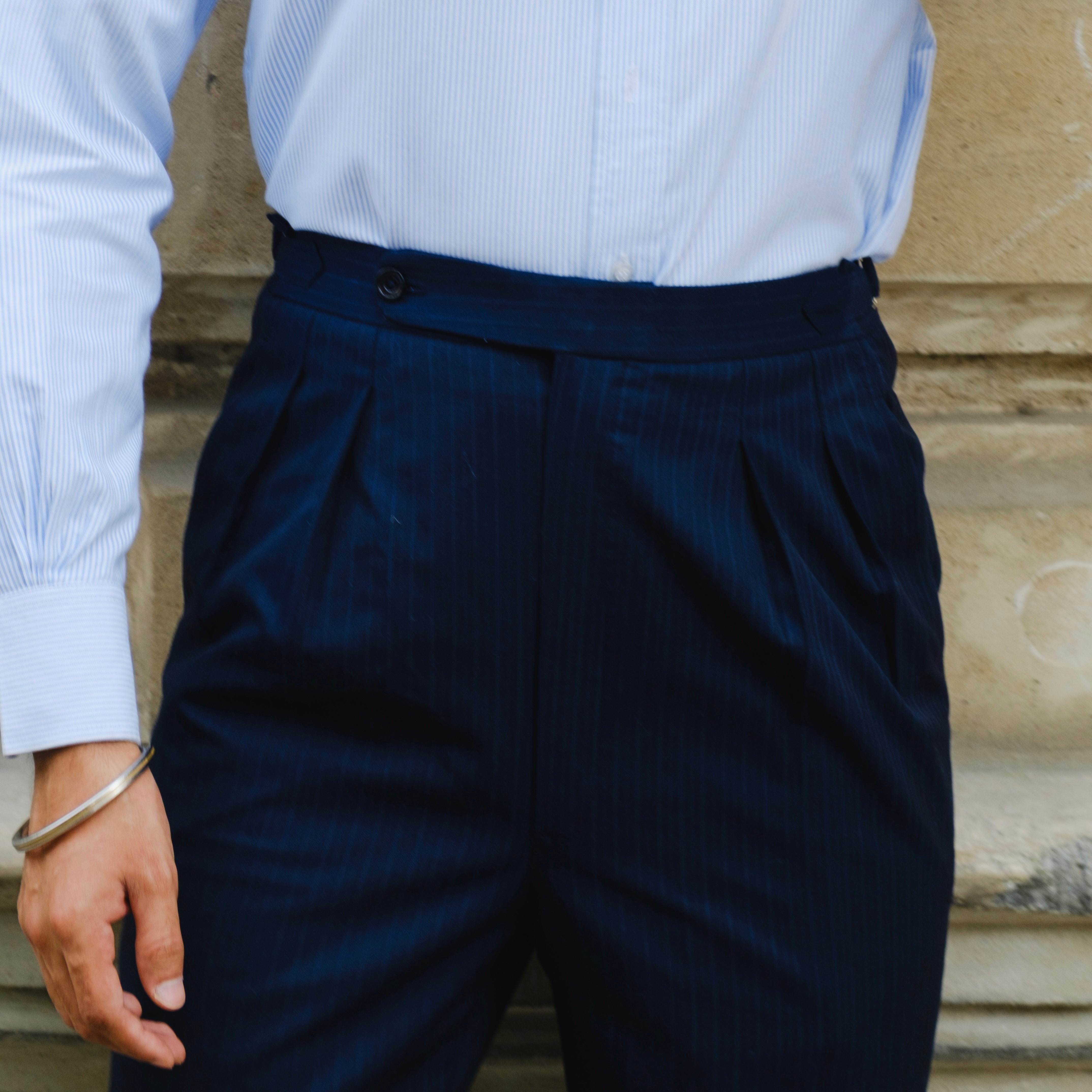 SIGNATURE NAVY PINSTRIPE SUPER 160's SUIT