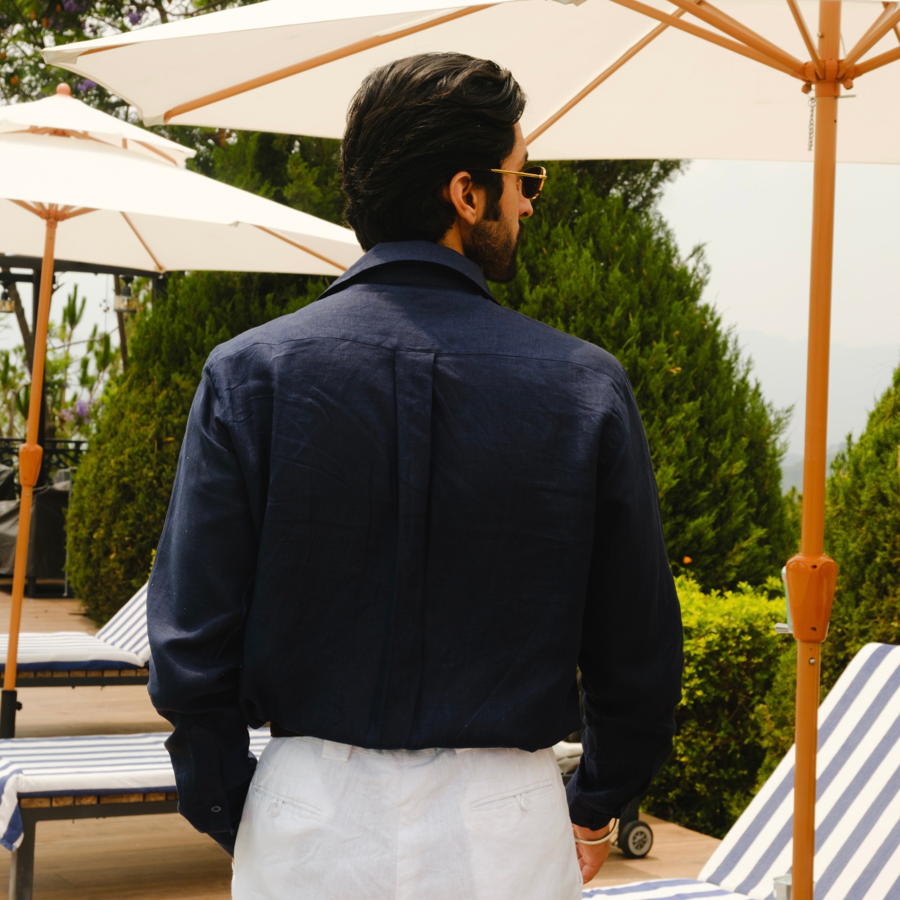 RAVELLO NAVY CUBAN COLLAR LINEN SHIRT