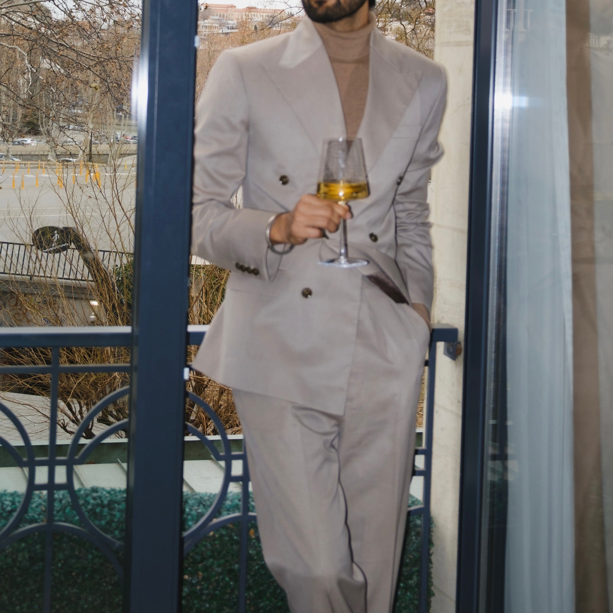 LIGHT TAUPE DOUBLE BREASTED S130 's  SUIT