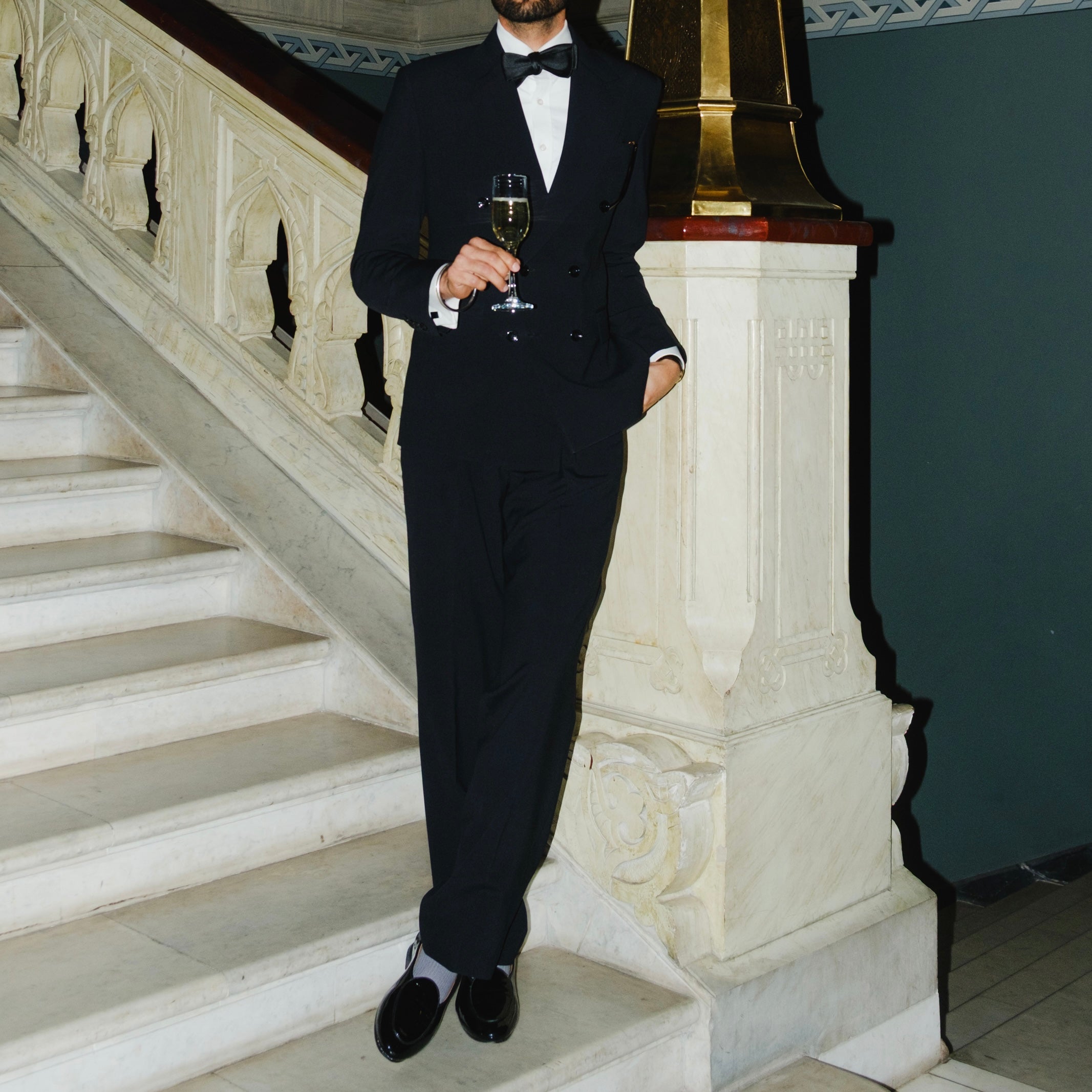 TUXEDO BLACK DOUBLE BREASTED SUIT