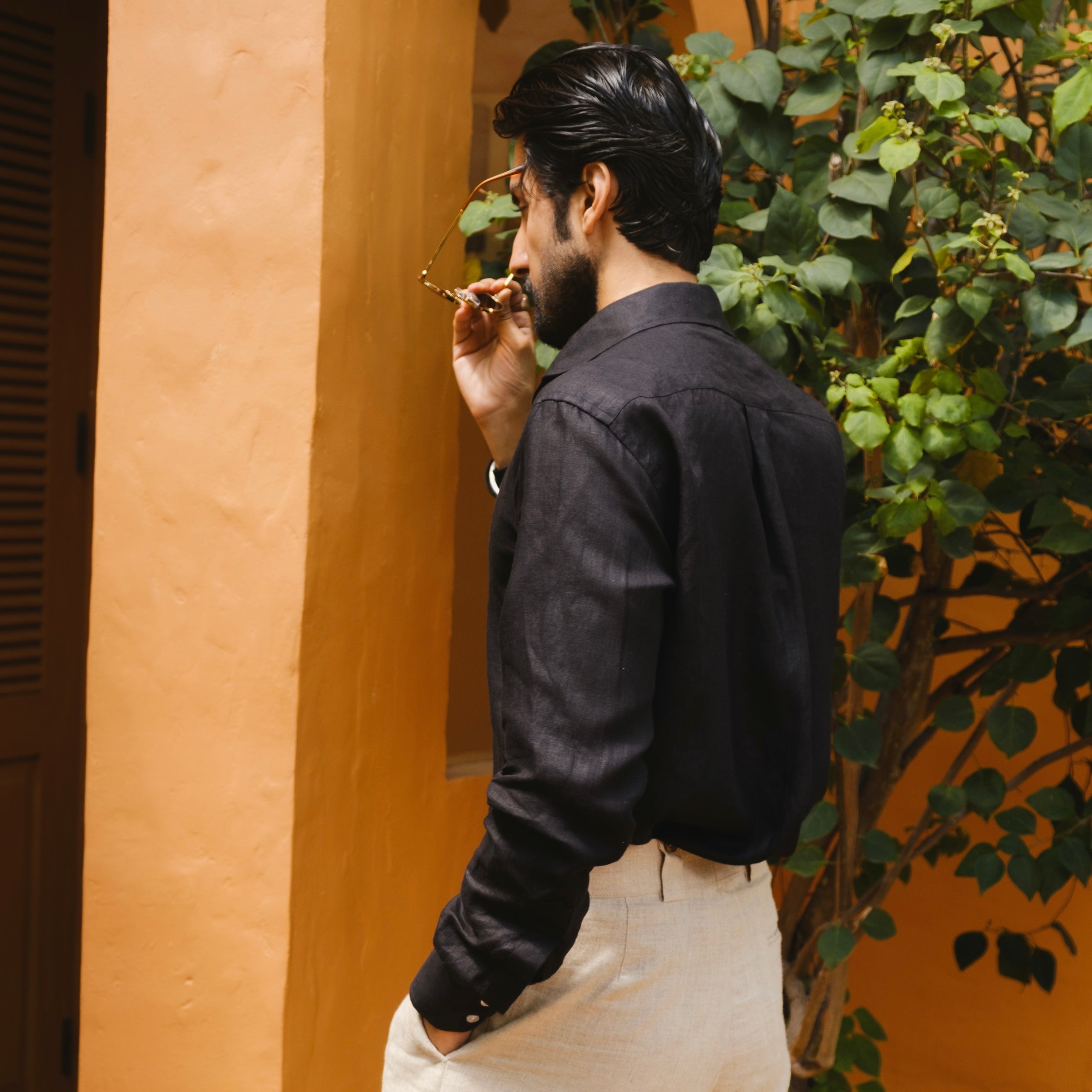 MASSIMO BLACK LINEN CUTAWAY COLLAR SHIRT