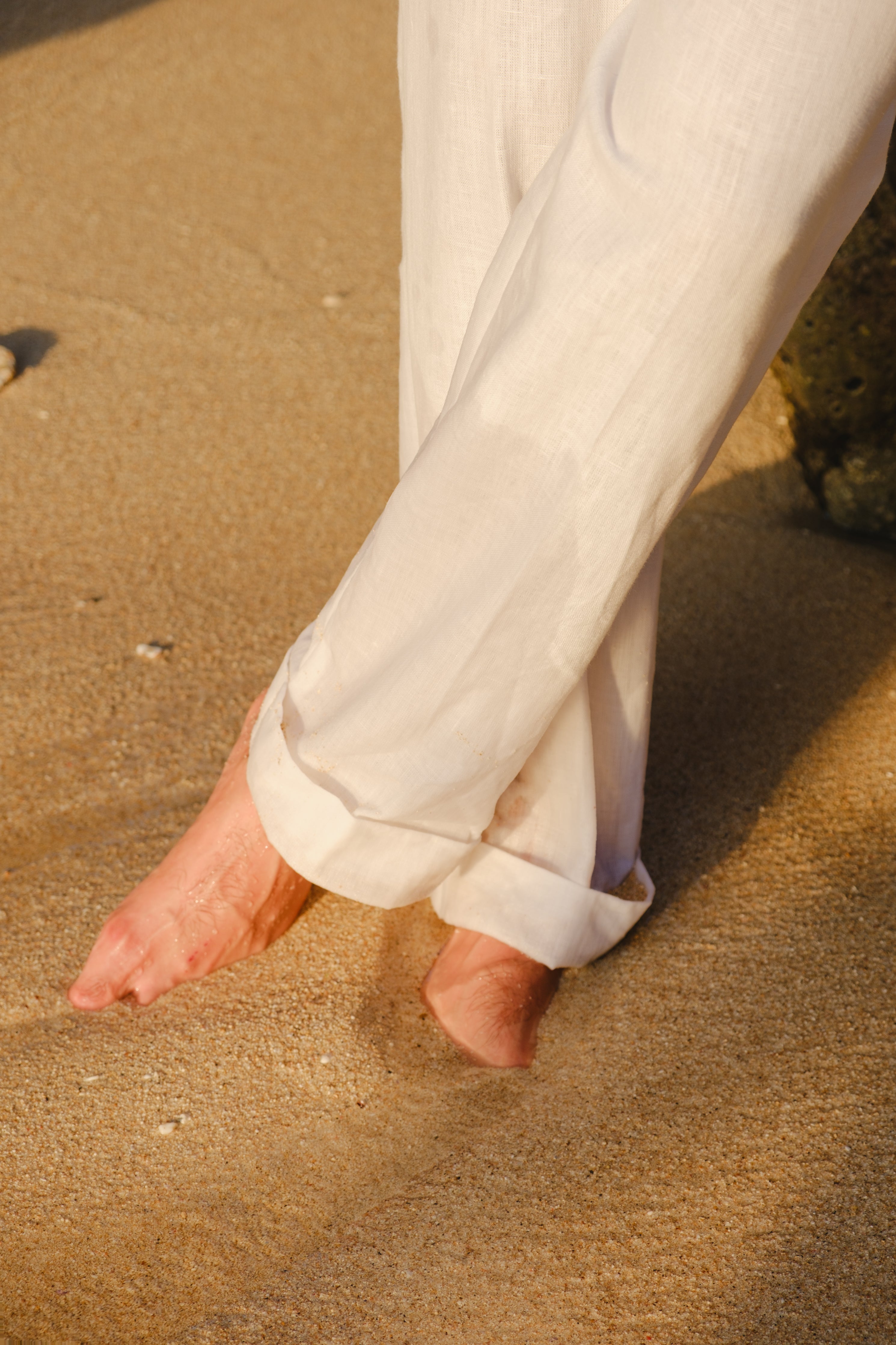 VITTORIO WHITE LINEN GURKHA TROUSERS